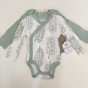 NEW Honest (NB) 2 Bodysuits Organic Cotton for Newborns
